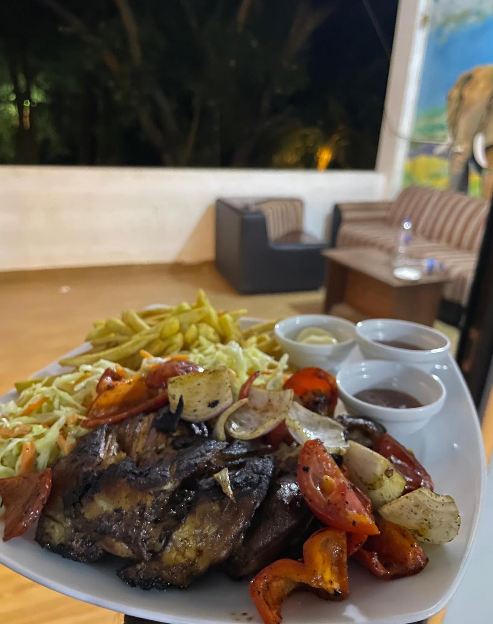 Walawa Reach Hotel Udawalawe Bagian luar foto